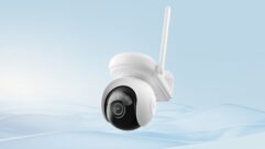 Rrolink Altas PT Ultra-1 security camera on a blue background